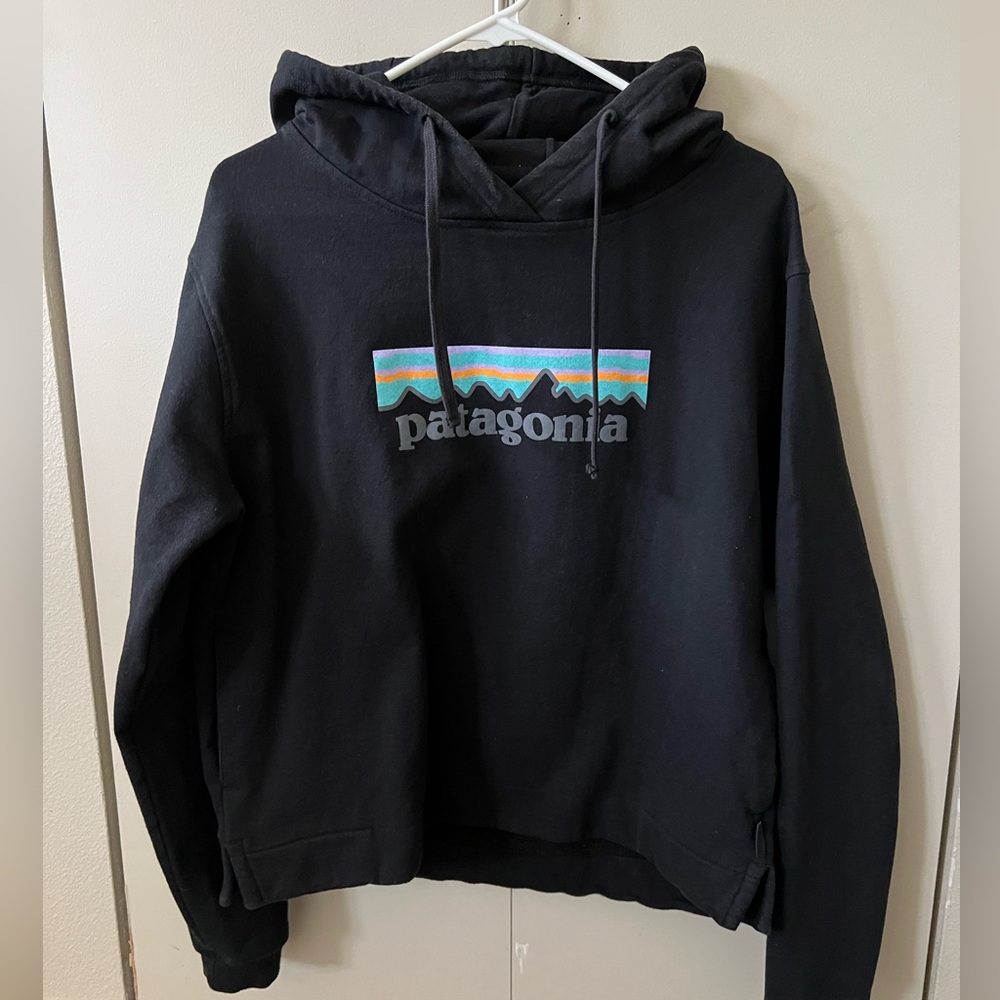 Black Patagonia logo Women’s uprisal hoodie